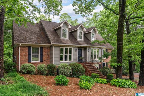 6151 Valley Station Dr, Hoover, AL, 35124-3123 | Card Image