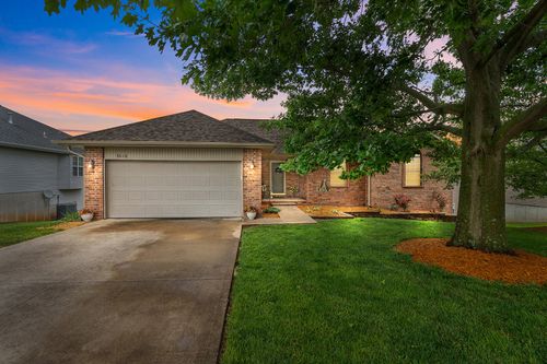 3616 N 30th St, Ozark, MO, 65721-8908 | Card Image