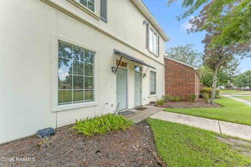 10-4000 Lake Beau Pre Boulevard, Baton Rouge, LA, 70820 | Card Image