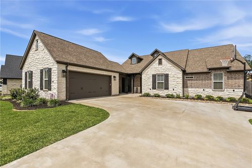 3333 Stoneleigh, Bryan, TX, 77808 | Card Image