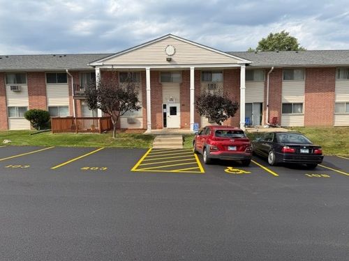 206-690 Marilyn Ave, Glendale Heights, IL, 60139-2951 | Card Image