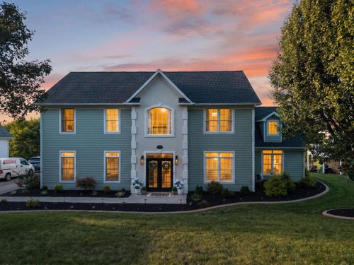 42 Peaks View Dr, Moneta, VA, 24121-2566 | Card Image