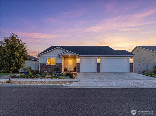 89 Emma Drive, Wenatchee, WA, 98801 | Card Image