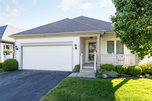 3 Allie Ln, Hamburg, NY, 14075-4655 | Card Image
