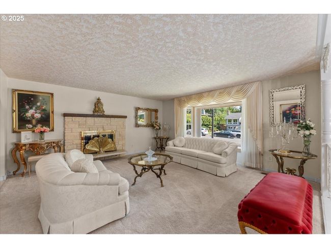 1845 Sw 18 Th Ct, House other with 4 bedrooms, 3 bathrooms and 2 parking in Gresham OR | Image 4