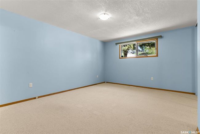 227 &amp; 229 Lakeview Ave, House other with 2 bedrooms, 2 bathrooms and 12 parking in Silton SK | Image 16