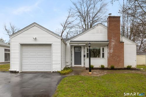12 Sherwood Rd, West Hartford, CT, 06117-2738 | Card Image