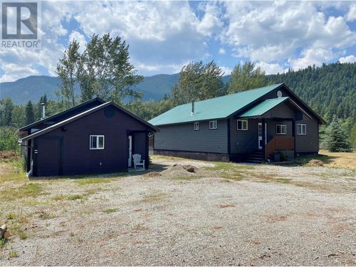 5325 Highway 33 Highway, Beaverdell, BC, V0H1A0 | Card Image