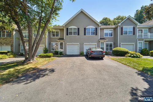 413 Green Mountain Rd, Mahwah, NJ, 07430-2731 | Card Image