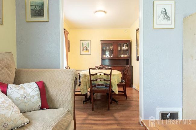 7 Walnut St, House other with 5 bedrooms, 2 bathrooms and null parking in Edison NJ | Image 8