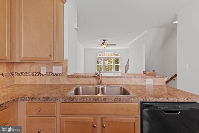 7583 Hearthside Way, Townhouse with 3 bedrooms, 4 bathrooms and null parking in ELKRIDGE MD | Image 17