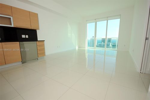 4709-950 Brickell Bay Dr, Miami, FL, 33131 | Card Image