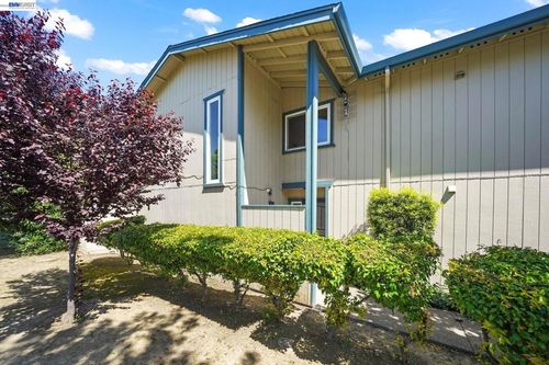 40300 Grimmer Blvd, Fremont, CA, 94538-3573 | Card Image