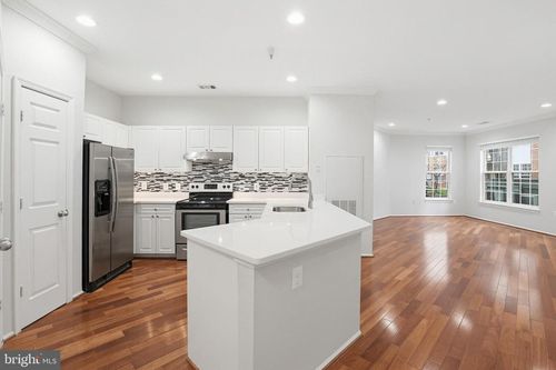 unit-3109-3003 Nicosh Cir, FALLS CHURCH, VA, 22042-1242 | Card Image