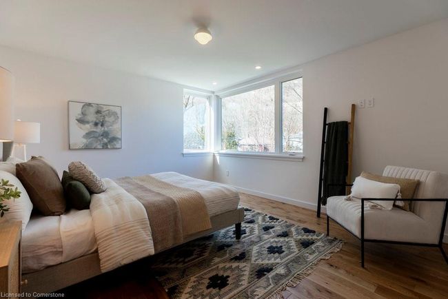 315 Park St W, House other with 5 bedrooms, 3 bathrooms and 2 parking in Dundas ON | Image 16