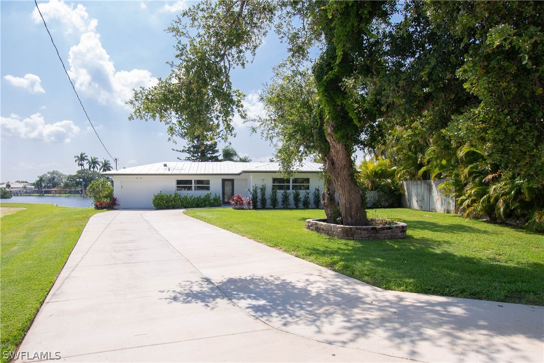 Lazy Ln, Fort Myers, FL 33905