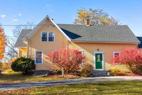 389 Higgins Road, Pittsfield, ME, 04967 | Card Image