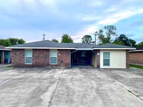 302 N Verret St, Morgan City, LA, 70380-6525 | Card Image