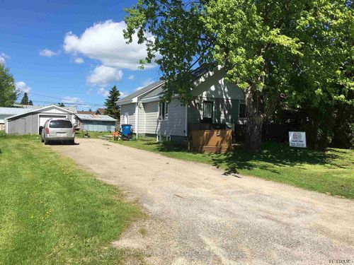 43 Arthur Ave, Cochrane, ON, P0L1C0 | Card Image