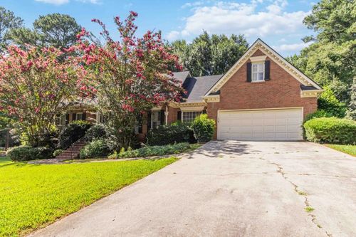 5221 Clearwater Dr, Stone Mountain, GA, 30087-3622 | Card Image