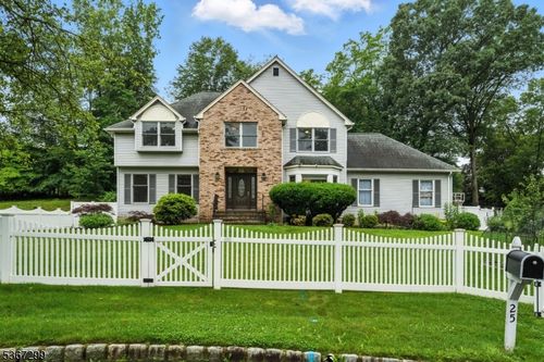 25 Braemar Ct, Parsippany, NJ, 07054-2456 | Card Image