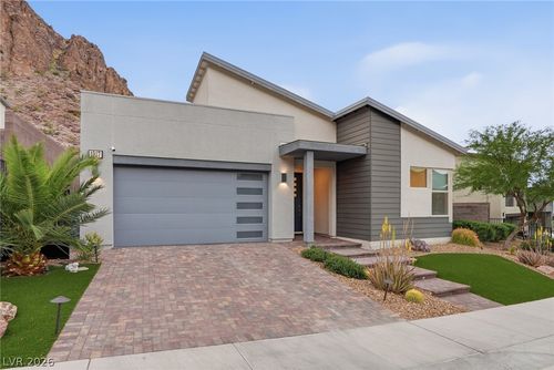 1917 Regal Bluff Dr, Henderson, NV, 89052-5106 | Card Image