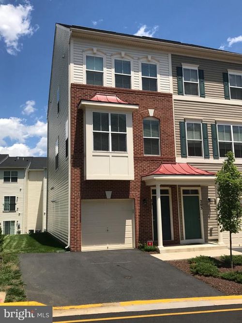 3120-201 Shamrock Dr, STAFFORD, VA, 22556-4657 | Card Image