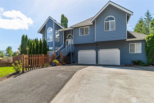 3613 N Grace Ln, Bellingham, WA, 98226-7800 | Card Image
