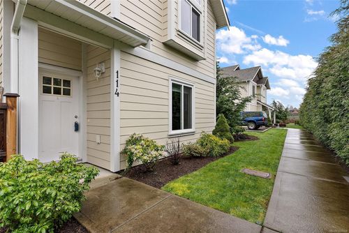 114-2038 Gatewood Rd, Sooke, BC, V9Z1L7 | Card Image