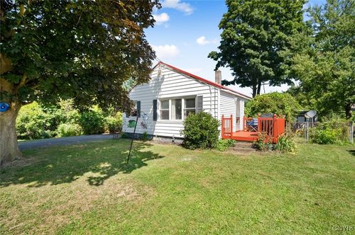 222 Hoover Dr, Syracuse, NY, 13205-3241 | Card Image