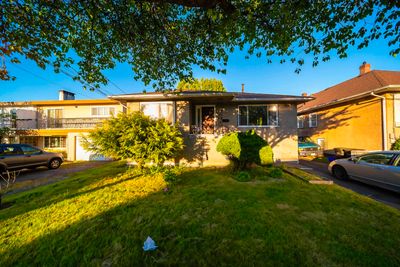 5374 Chesham Ave, House other with 4 bedrooms, 2 bathrooms and 2 parking in Burnaby BC | Image 1