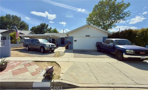 10861 Jamie Ave, Pacoima, CA, 91331-1654 | Card Image