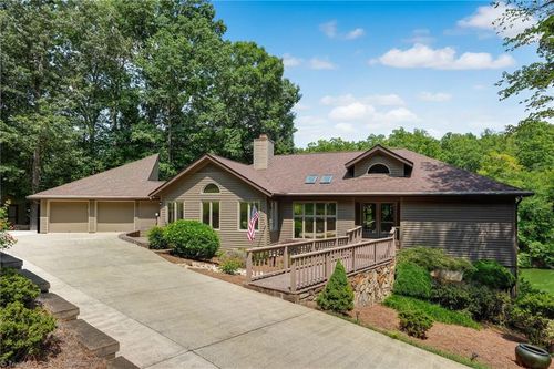 165 Beech Tree Ct, Eden, NC, 27288-5352 | Card Image