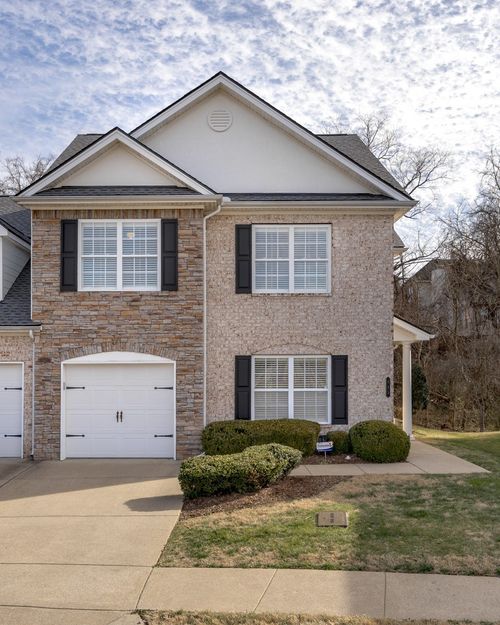 815 Barrington Place Dr, Brentwood, TN, 37027-4391 | Card Image