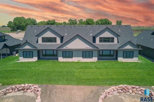 1137 E Thompson Pl, Tea, SD, 57064-8096 | Card Image