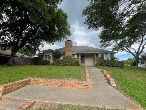 407 Hillcroft Cir, Duncanville, TX, 75137-4563 | Card Image