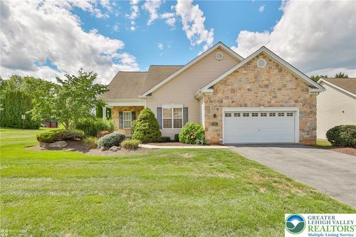 1360 Hennaberry Ln, Forks Twp, PA, 18040-8288 | Card Image
