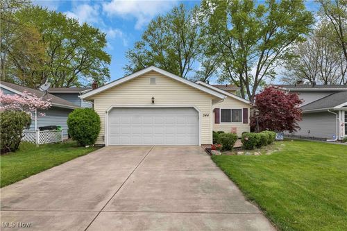 344 Butternut Ln, Berea, OH, 44017-1315 | Card Image