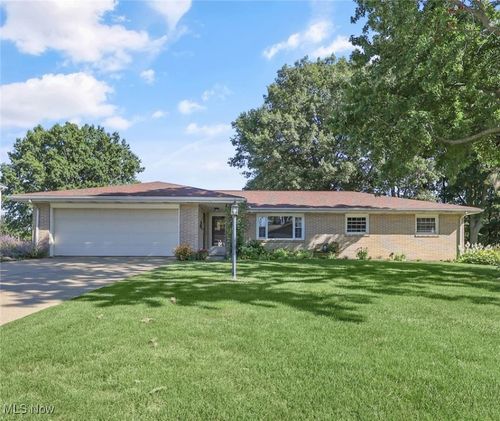 220 Imgard St, Wooster, OH, 44691-1616 | Card Image