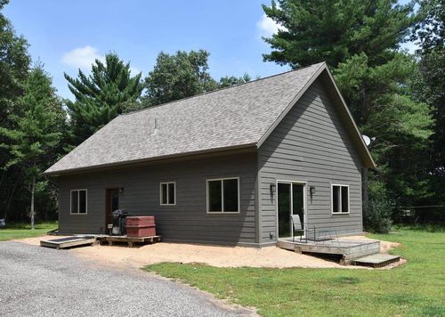 W8970 Cottonville Drive Drive, DAKOTA, WI, 54982 | Card Image