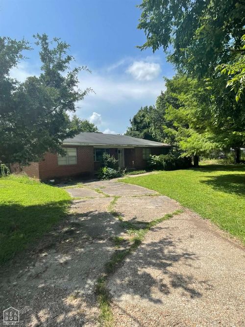 215 Chrisco St, Luxora, AR, 72358-2013 | Card Image