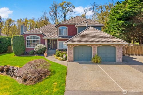 31015 W Lake Morton Drive Se, Kent, WA, 98042 | Card Image