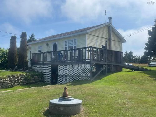 60 Red Schoolhouse Lane, North East Point, NS, B0W2G0 | Card Image