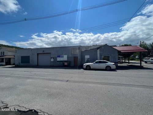 614 5th Ave, Patton, PA, 16668-1606 | Card Image