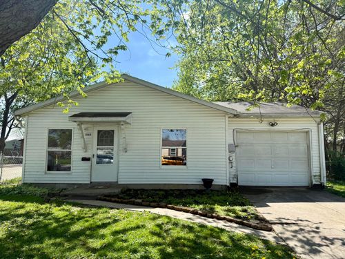 1060 Capri Dr, Marion, OH, 43302-1622 | Card Image