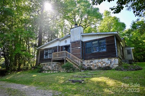 1042 Jackson Rd, Fort Lawn, SC, 29714-8631 | Card Image