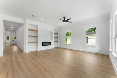 2915 Nw Loraine St, Fort Worth, TX, 76106-4954 | Card Image