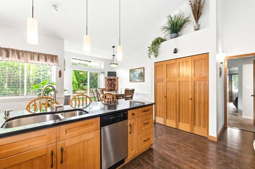 56-9012 Walnut Grove Dr, Langley, BC, V1M2K3 | Card Image