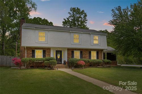 6035 Idlebrook Dr, Charlotte, NC, 28212-4726 | Card Image