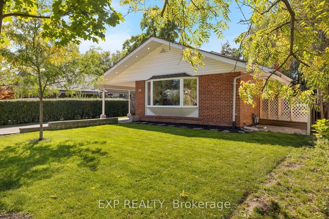 44 Rossburn Dr, House other with 4 bedrooms, 2 bathrooms and 3 parking in Etobicoke ON | Image 4